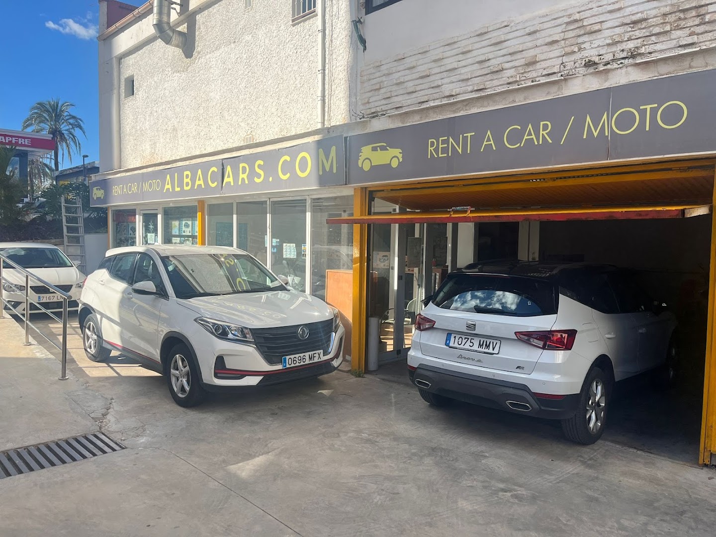 albacars-rent-a-car-benalmadena-0