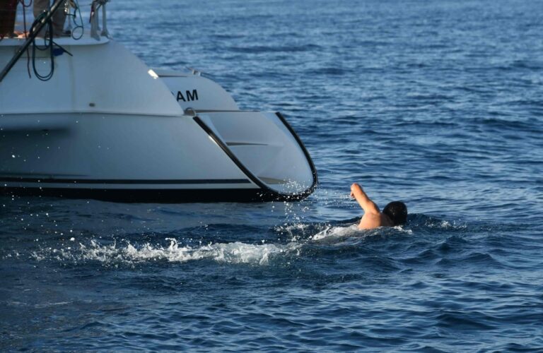 alquiler-catamaran-malaga-charter-privado-0