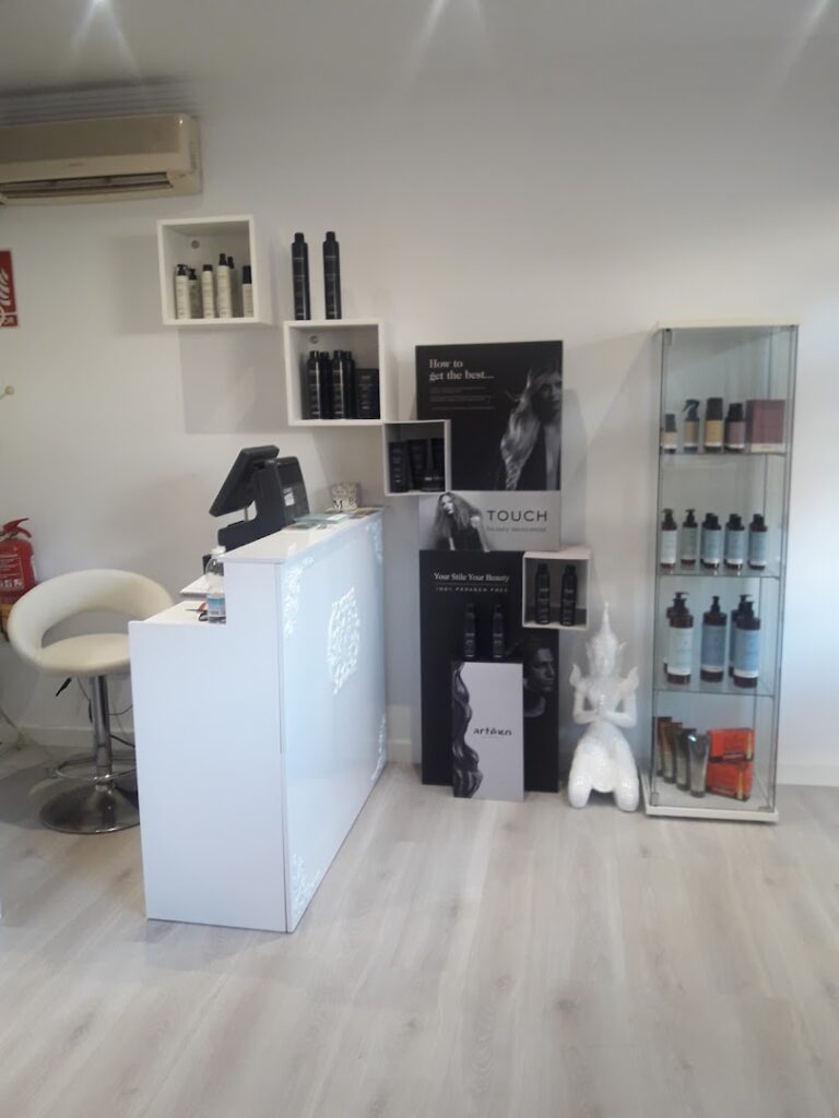 alvaro-rios-peluquero-0 alvaro-rios-peluquero-0