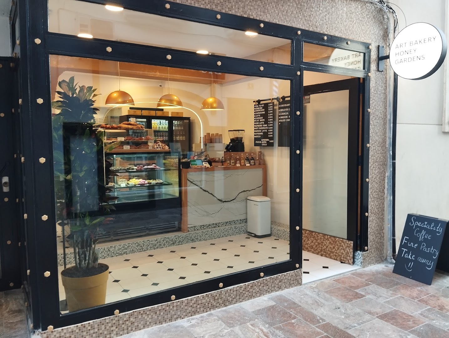 art-bakery-honey-gardens-speciality-coffee-artisan-breakfast-0