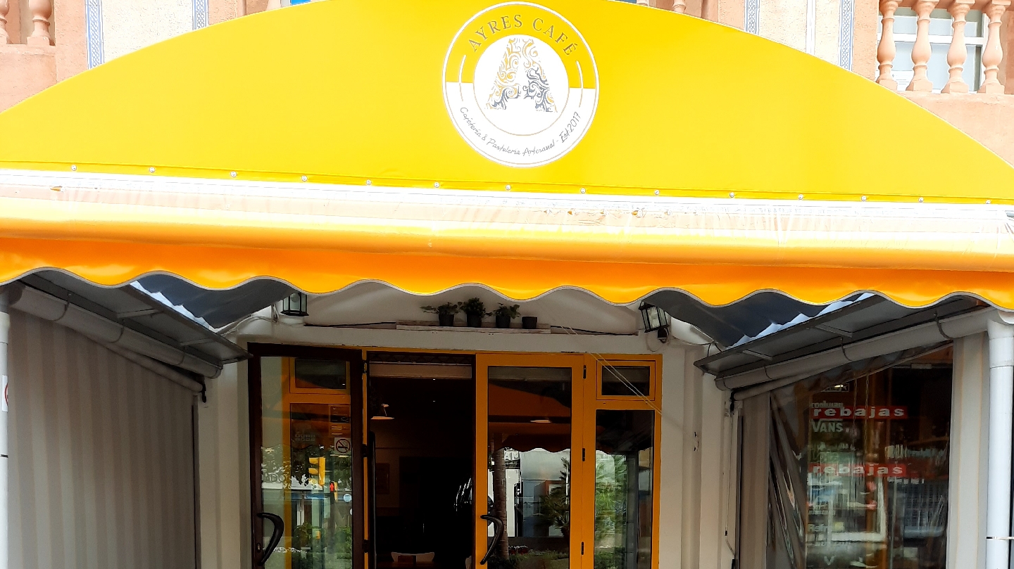 ayres-cafe-0