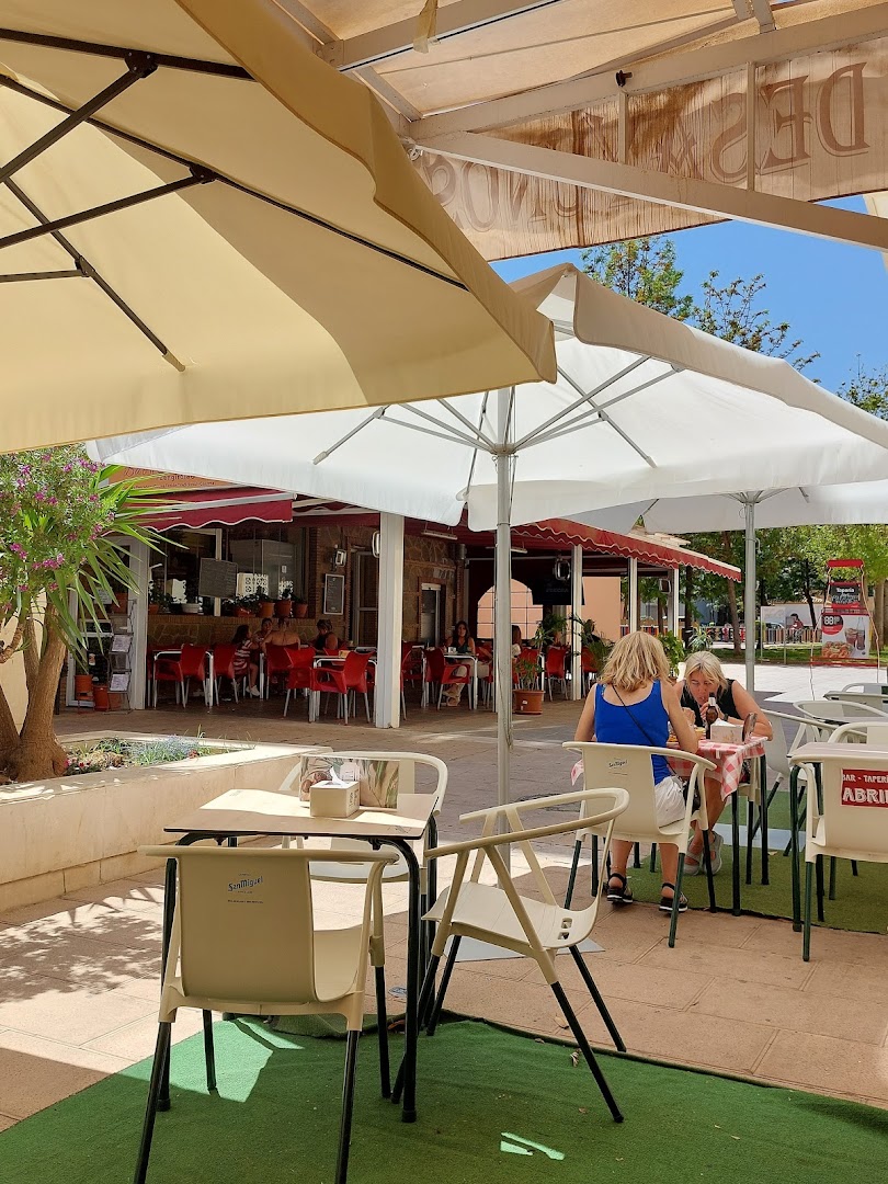 bar-cafeteria-y-restaurante-abril-0