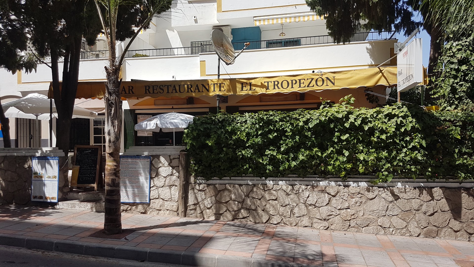bar-restaurante-el-tropezon-0