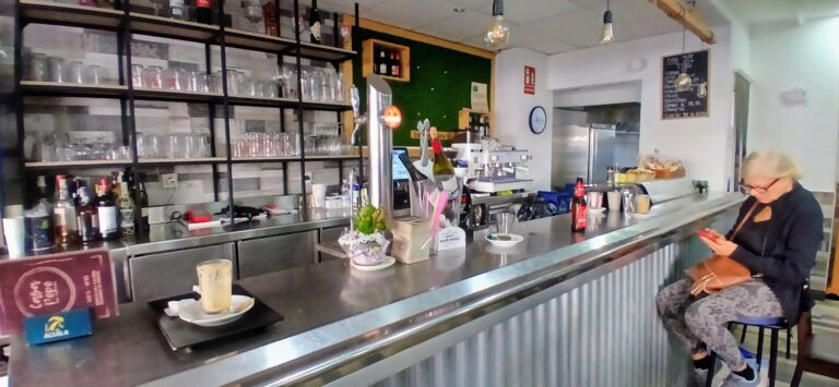 barcafeteriacuevas-0