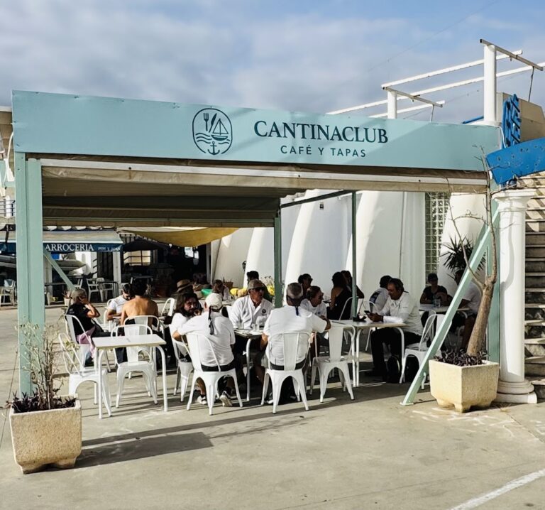 cafe-y-tapas-cantinaclub-benalmadena-0
