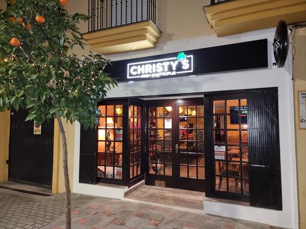 christys-irish-gastropub-sports-lounge-fuengirola-0