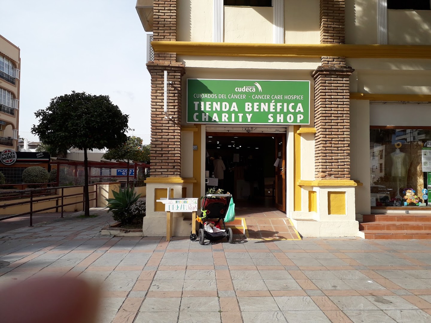 cudeca-tienda-benefica-asociacion-cancer-0