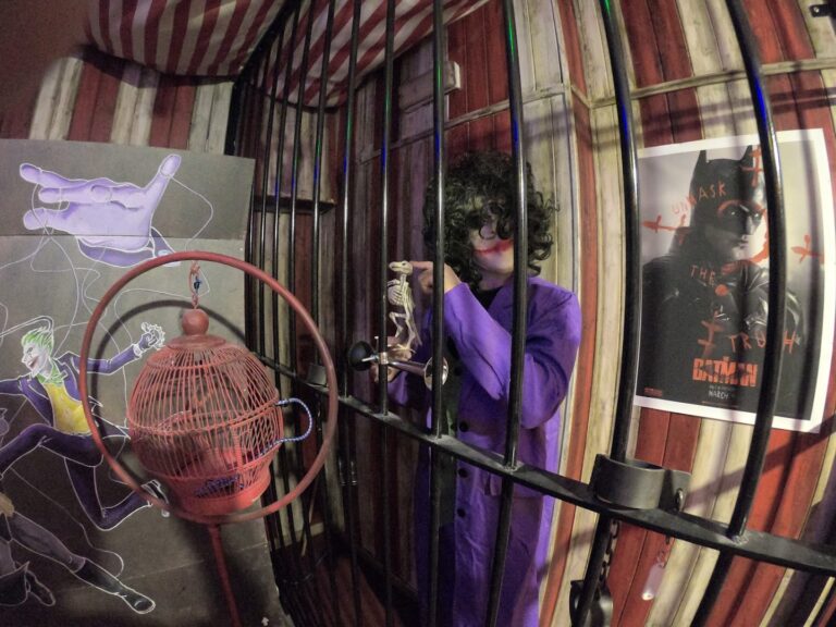 dark-planet-escape-escape-room-fuengirola-0 dark-planet-escape-escape-room-fuengirola-0