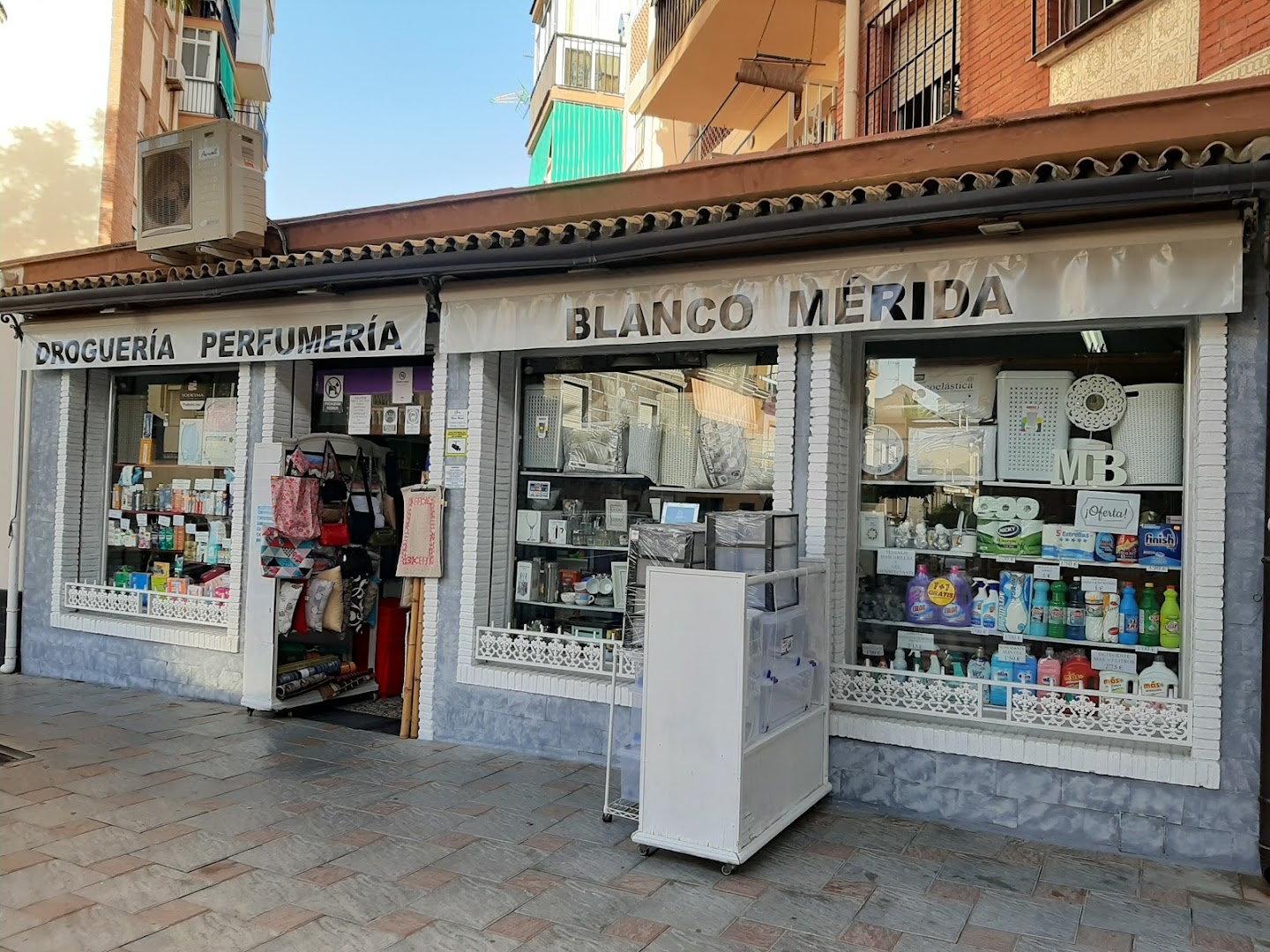 drogueria-perfumeria-blanco-merida-0