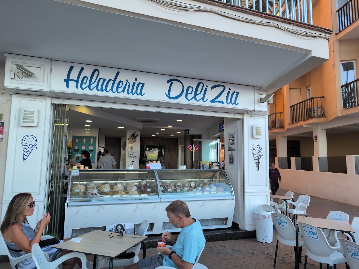 heladenia-deli-zia-0
