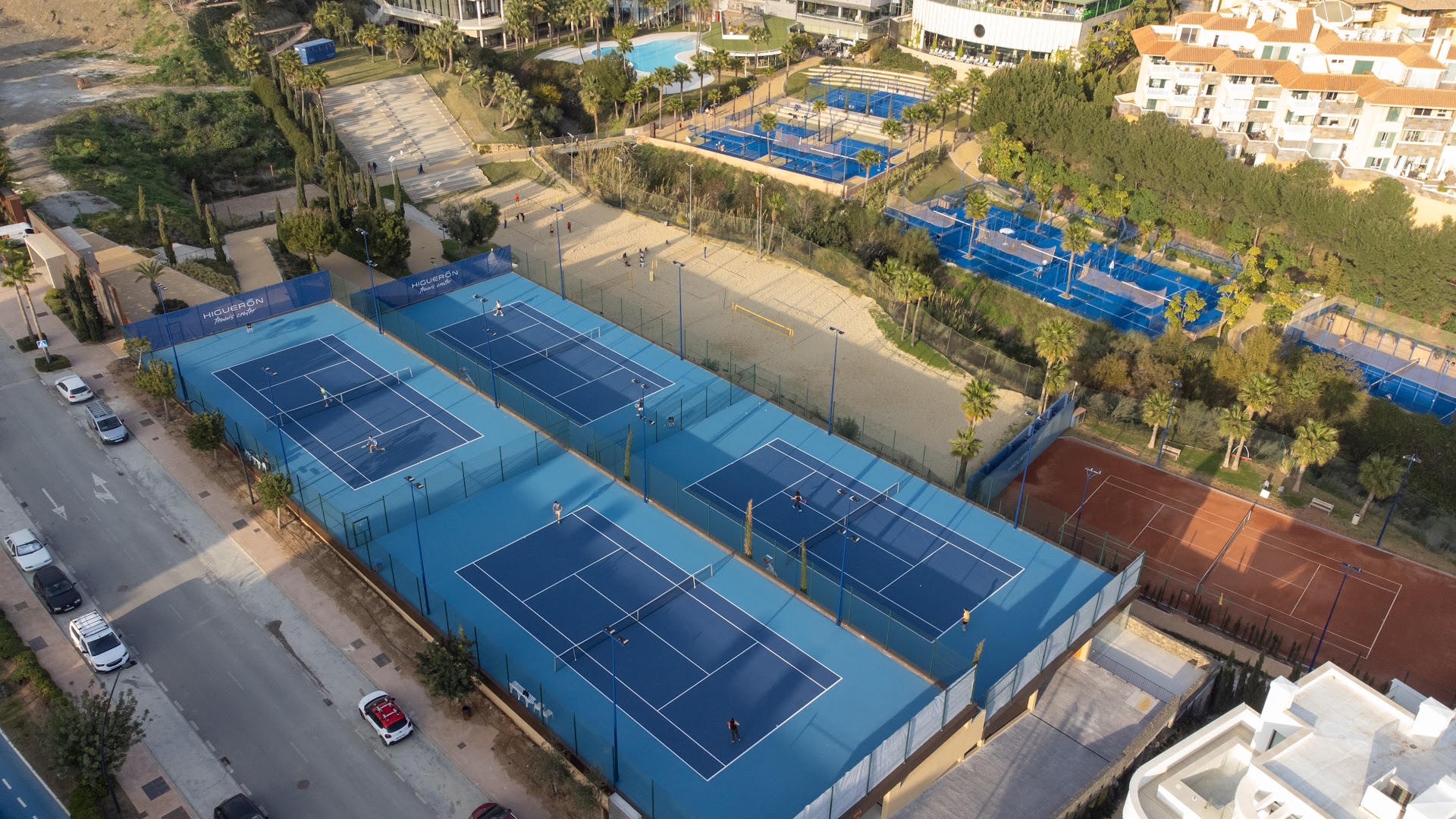 jorge-aguirre-higueron-tennis-center-0