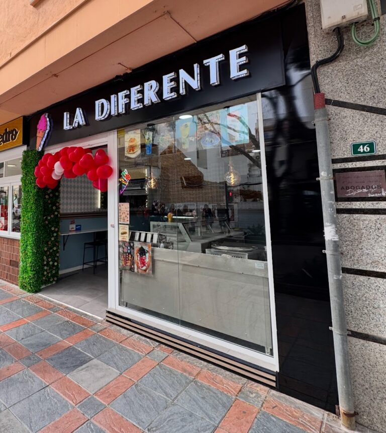 la-diferente-0 la-diferente-0