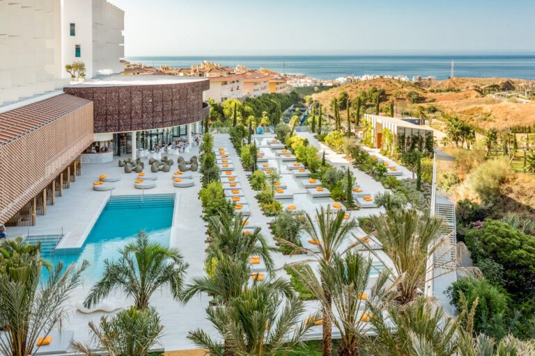 leiro-residences-preferred-hotels-resorts-0