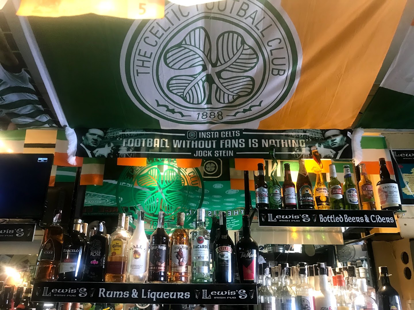 lewiss-celtic-bar-0