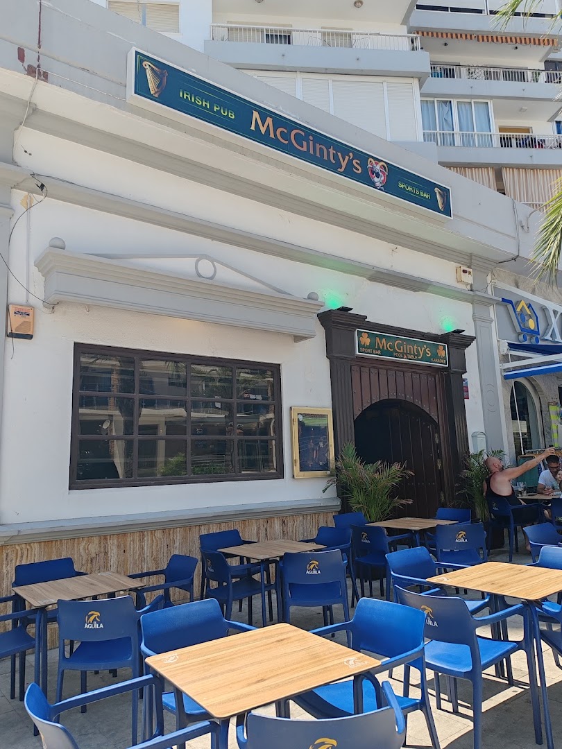 mcgintys-irish-pub-0