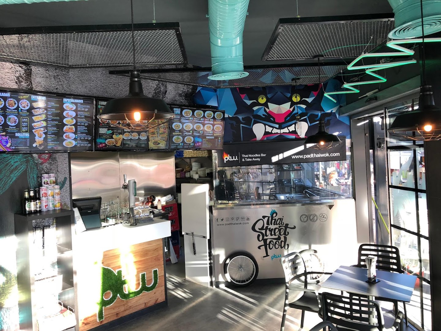 padthaiwok-arroyo-de-la-miel-0