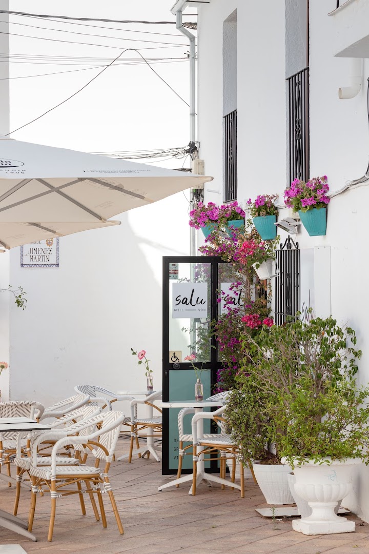 salu-grill-wine-restaurant-0