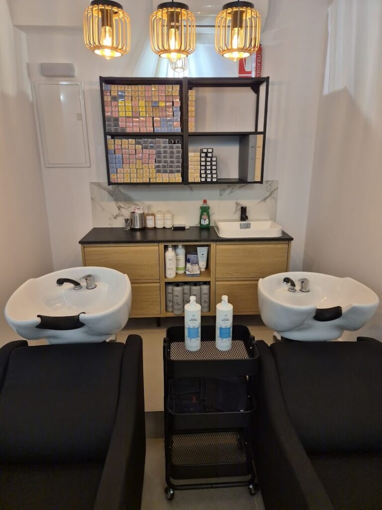 studio-ak-aurinkorannikko-0 studio-ak-aurinkorannikko-0