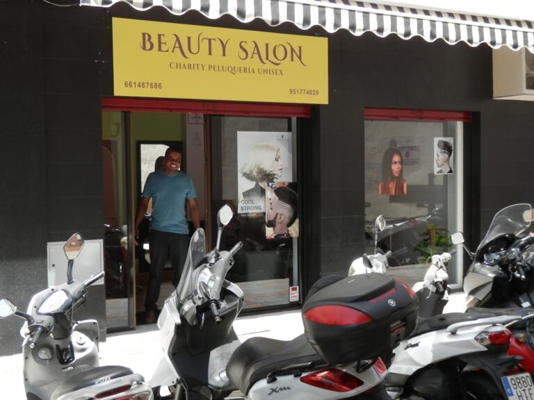 sunday-beauty-salon-0