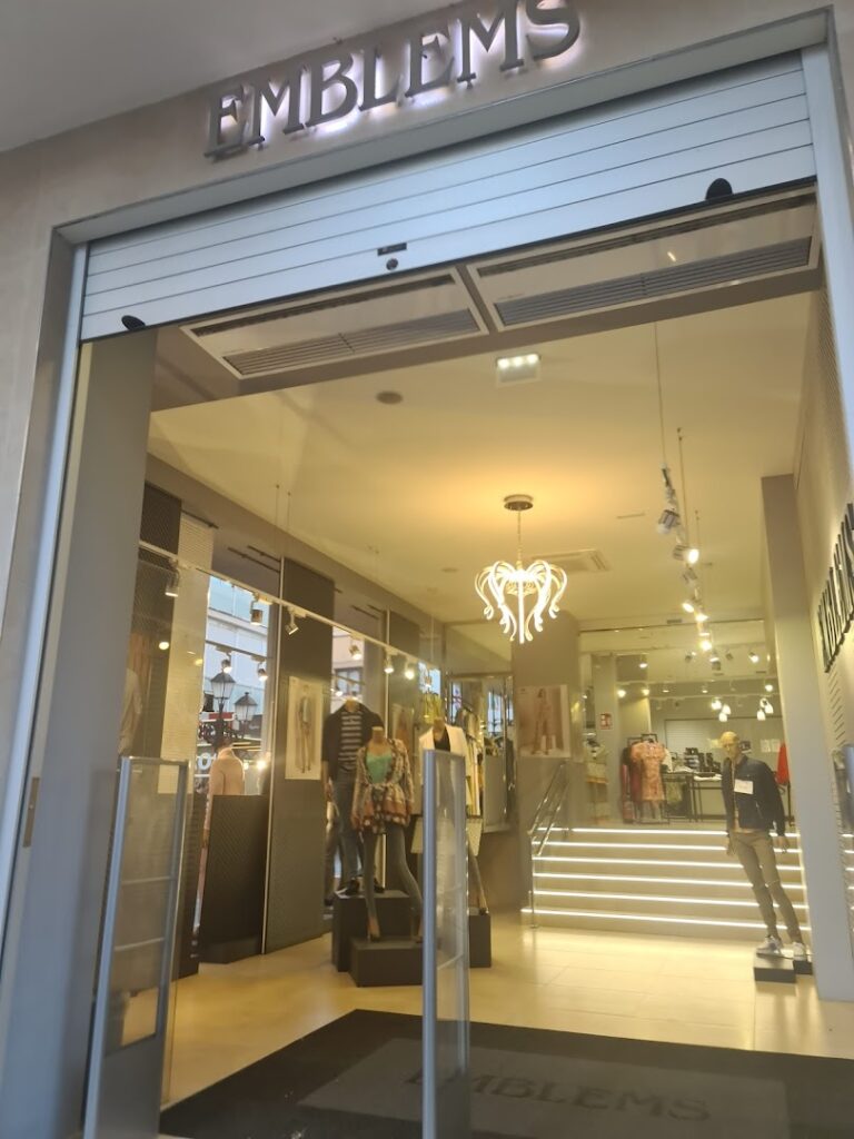 tienda-de-moda-emblems-pride-glory-0