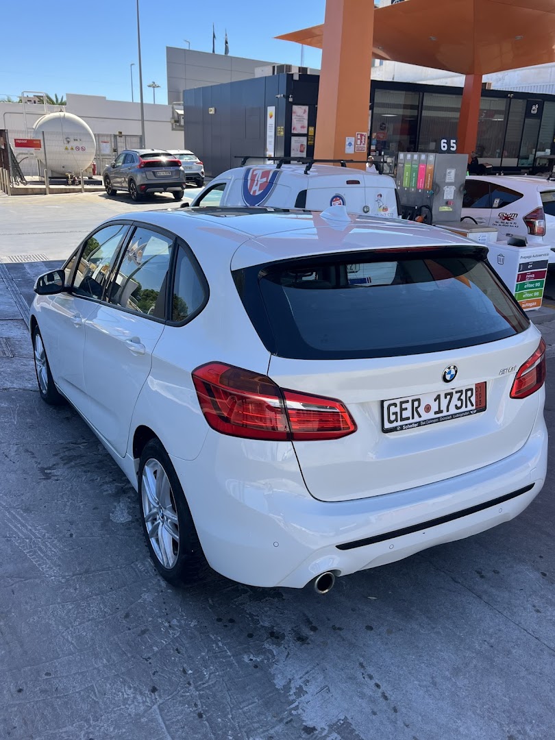 rent-a-car-los-boliches-0